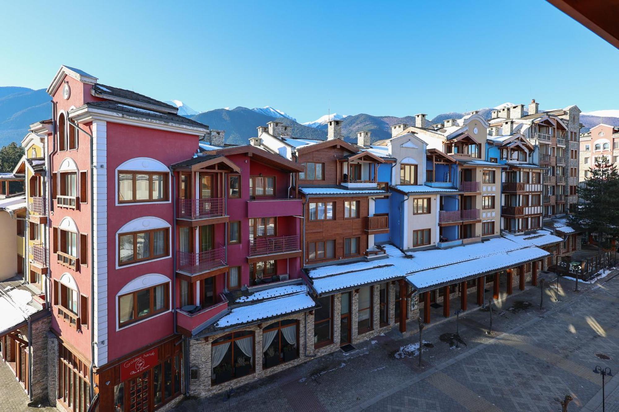 Апартаменты Pirin Golf Mountain View Retreat Разлог Экстерьер фото