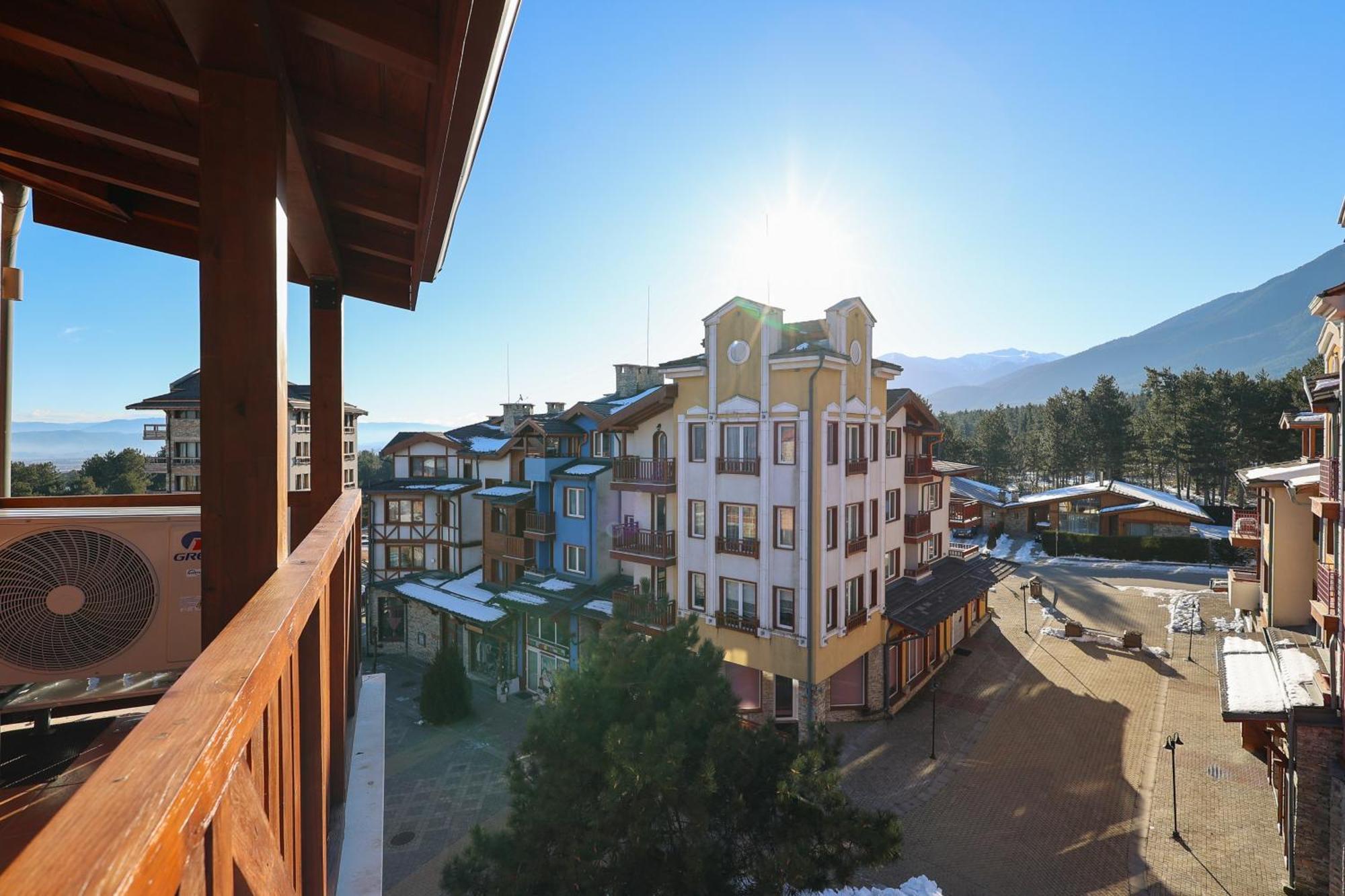 Апартаменты Pirin Golf Mountain View Retreat Разлог Экстерьер фото